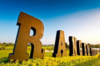 Rancho Charnvee Resort and Country Club